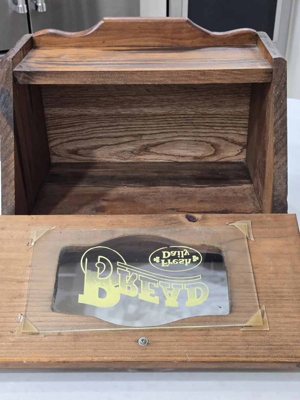 Vtg Wood Fresh Bread Box Stenciled Glass Face Farmhouse Breadbox Cottagecore